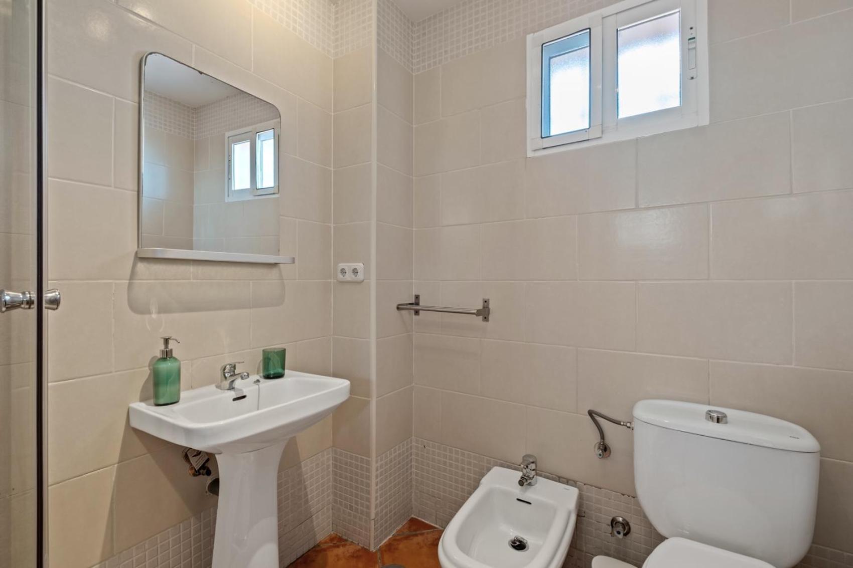 Apartamento Frente A La Playa Malaga Luaran gambar